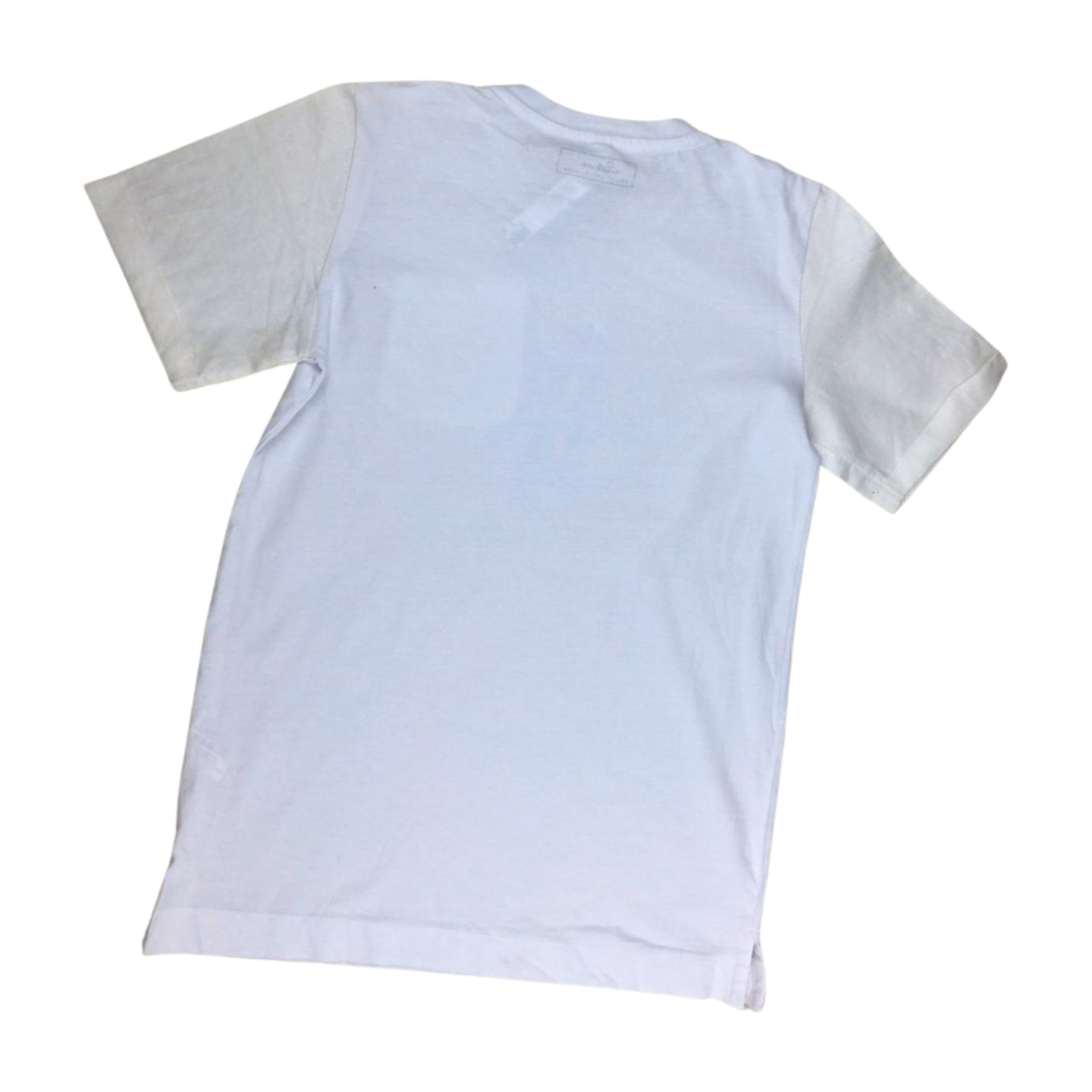 Simple Design White Shirt for boys قميص أبيض بتصميم بسيط للأولاد