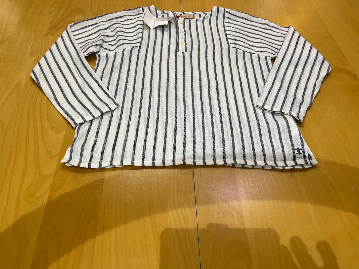 LONG SLEEVES LINEN SHIRTفستان من الكتان بأكمام طويلة