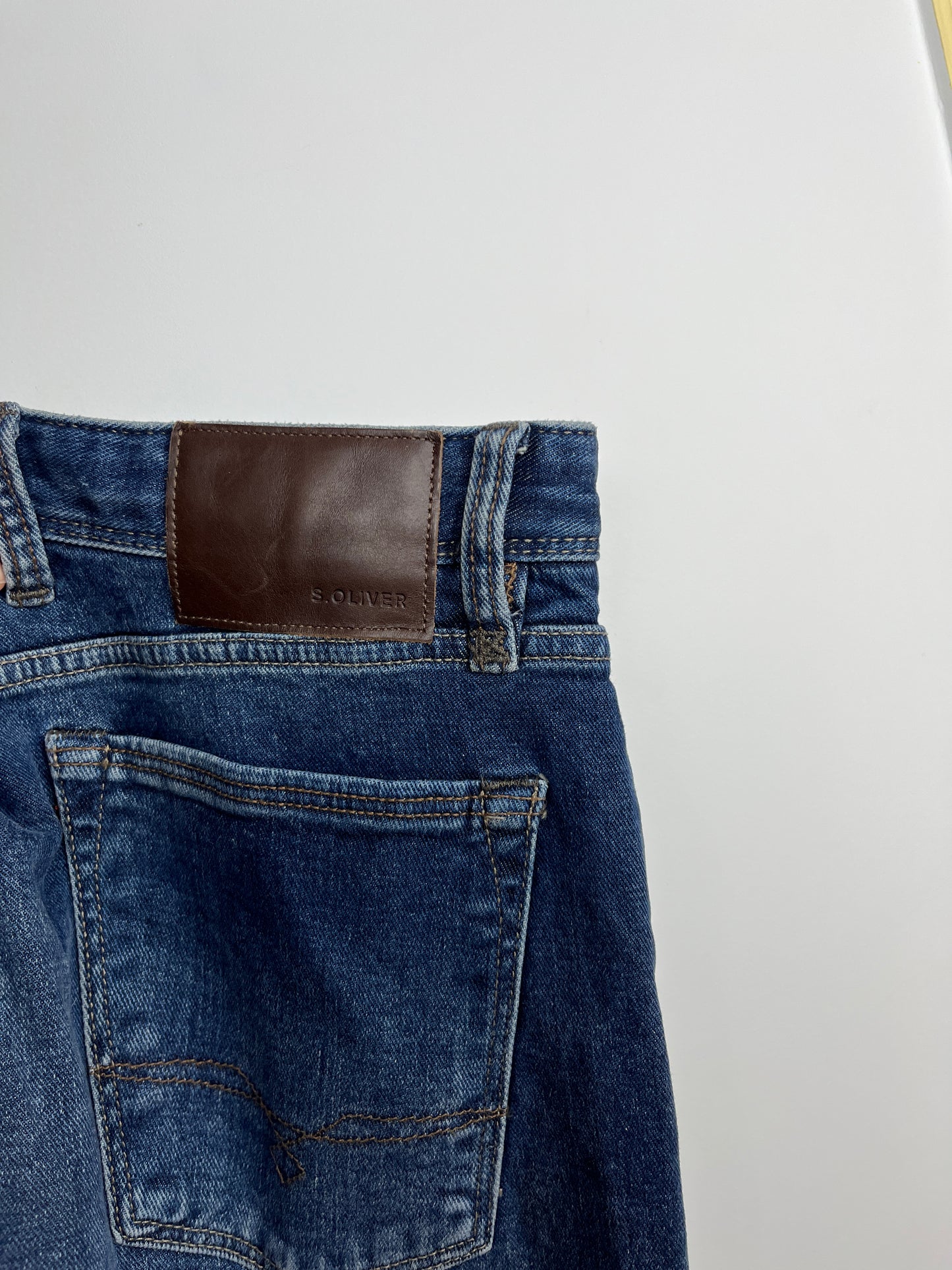 Blue jeans جينز أزرق