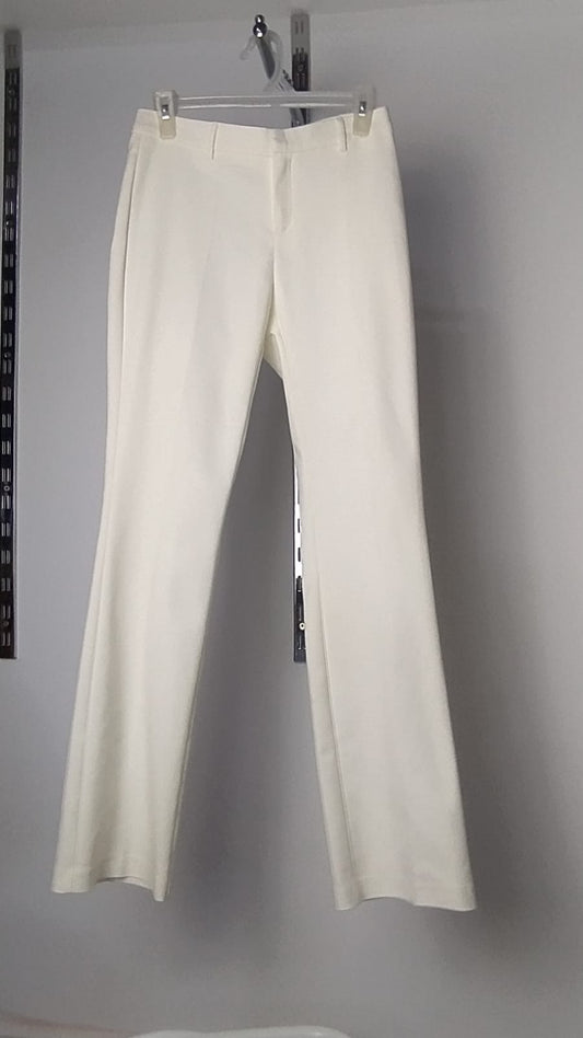 بنطلون ابيض كلاسك